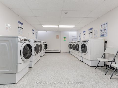 Photo 23 at 401 - 151 La Rose Avenue, Humber Heights, Toronto