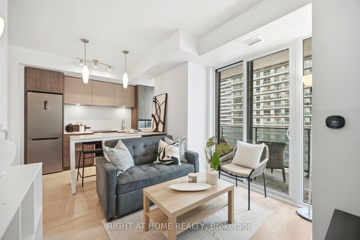 Photo 7 at 1008 - 70 Annie Craig Drive, Mimico, Toronto