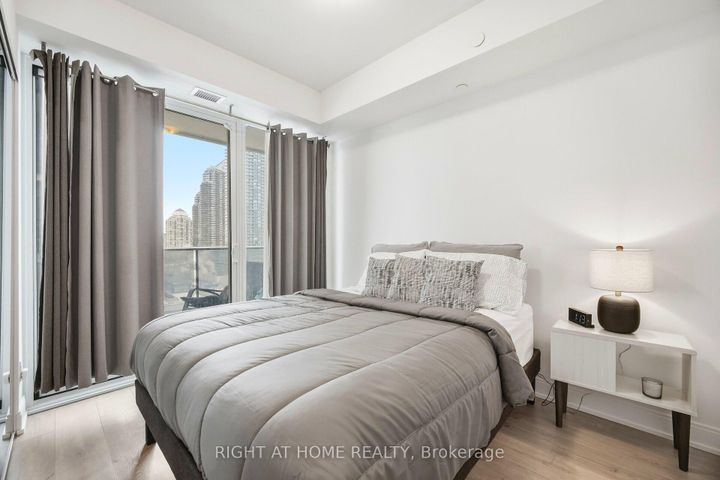 Photo 8 at 1008 - 70 Annie Craig Drive, Mimico, Toronto