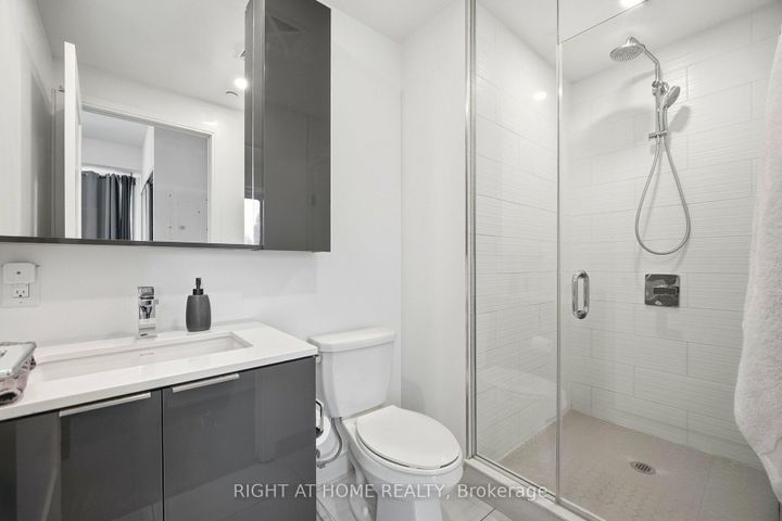 Photo 9 at 1008 - 70 Annie Craig Drive, Mimico, Toronto