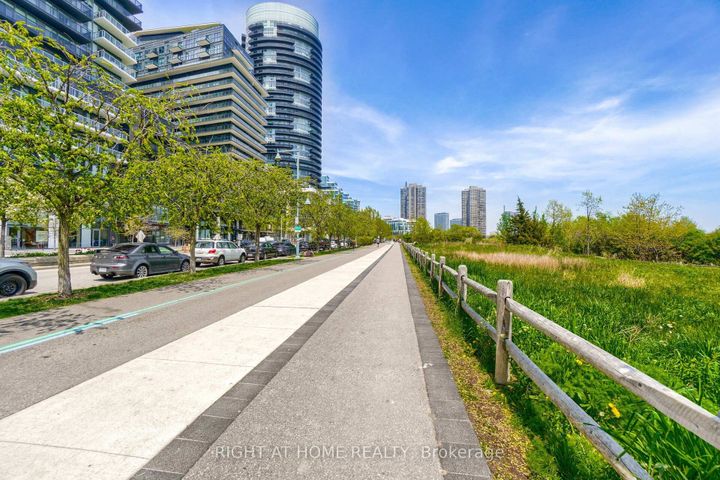 Photo 23 at 1008 - 70 Annie Craig Drive, Mimico, Toronto