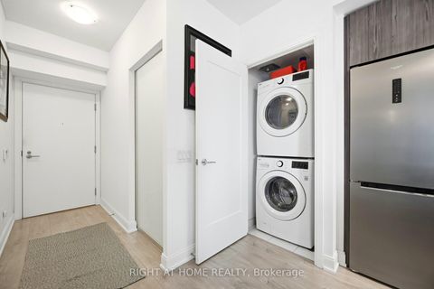 Photo 13 at 1008 - 70 Annie Craig Drive, Mimico, Toronto