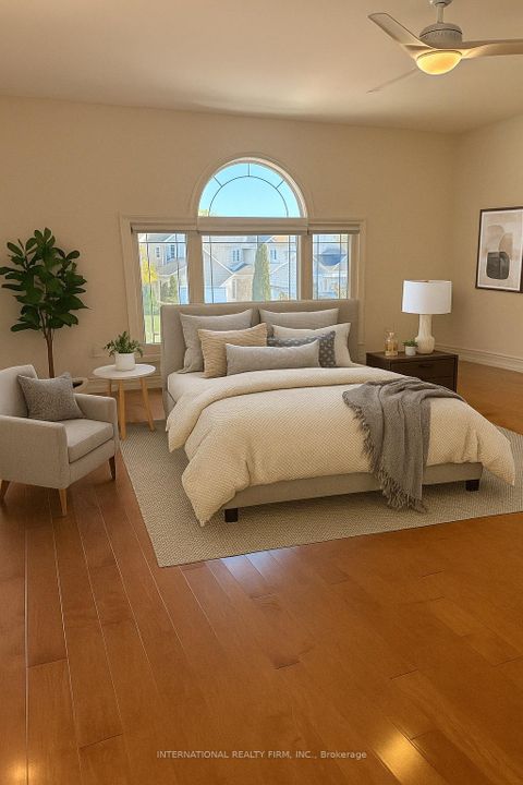 Photo 16 at 276 Sheridan Court, College Manor, Newmarket