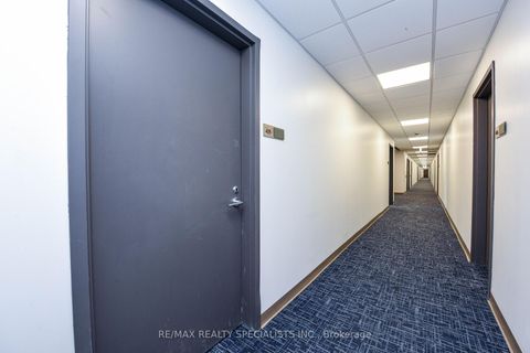 Photo 17 at 425 - 600 Dixon Road W, Richview, Toronto