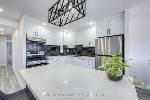 Photo 10 at 1210 - 100 Leeward Glenway, Flemingdon Park, Toronto