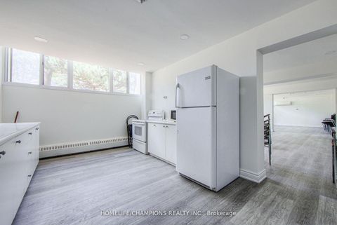 Photo 22 at 1210 - 100 Leeward Glenway, Flemingdon Park, Toronto