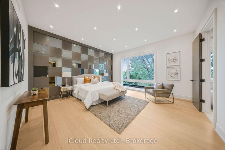 Photo 10 at 1374 Tansley Drive, WO West, Oakville