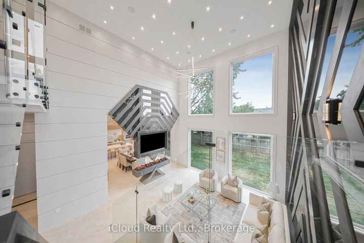 Photo 14 at 1374 Tansley Drive, WO West, Oakville