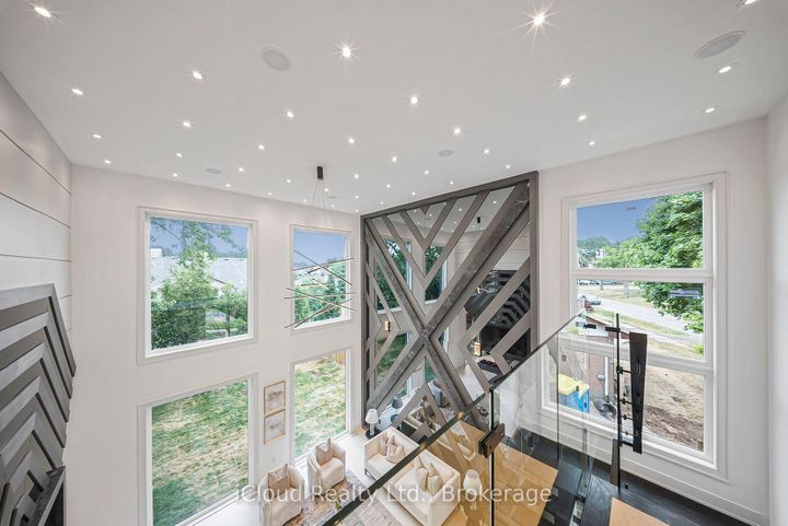 Photo 15 at 1374 Tansley Drive, WO West, Oakville