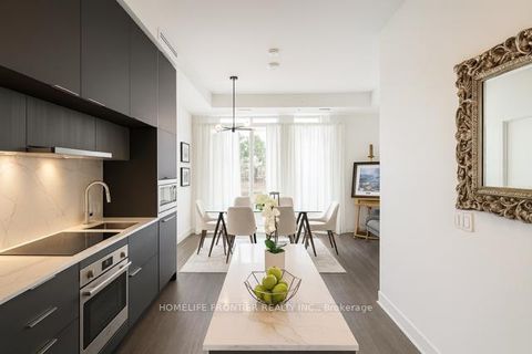 Photo 3 at 205 - 185 Alberta Avenue, Oakwood Village, Toronto