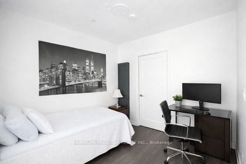 Photo 7 at 205 - 185 Alberta Avenue, Oakwood Village, Toronto