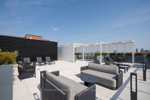 Photo 14 at 205 - 185 Alberta Avenue, Oakwood Village, Toronto