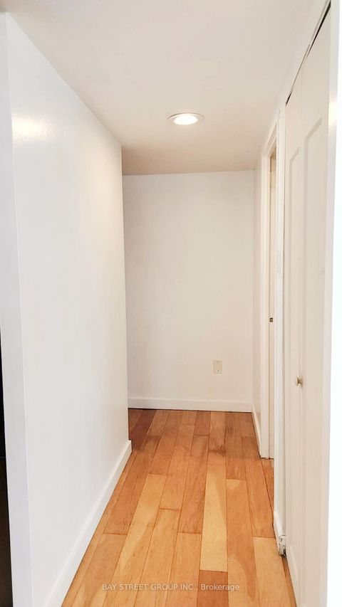 Photo 12 at Ph 01 - 117 Gerrard Street E, Yonge Corridor, Toronto