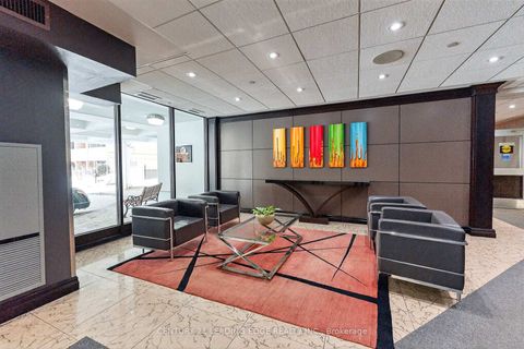 Photo 4 at 1024 - 77 Maitland Place, South St. James Town, Toronto