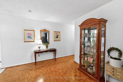 Photo 17 at 1024 - 77 Maitland Place, South St. James Town, Toronto