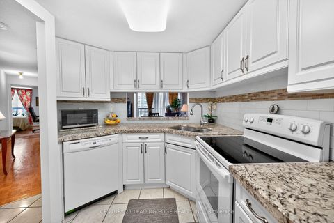 Photo 19 at 1024 - 77 Maitland Place, South St. James Town, Toronto