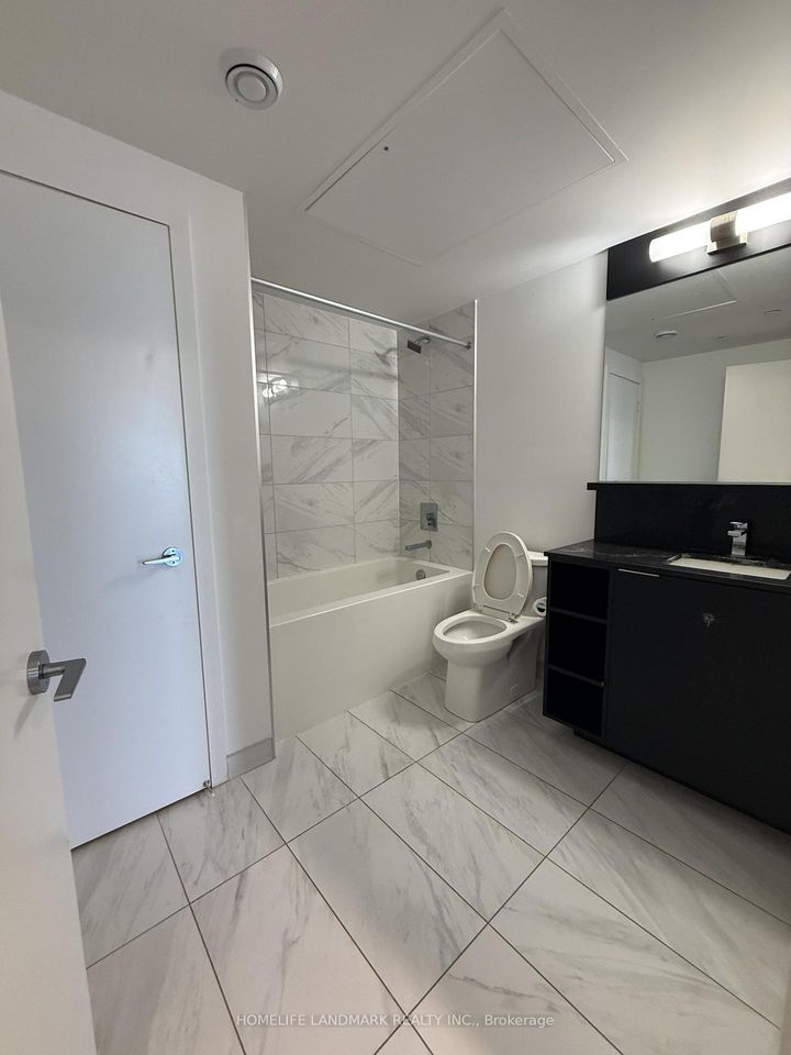 Photo 9 at 3705 - 85 Wood Street, Yonge Corridor, Toronto