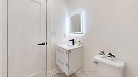 Photo 13 at 392 Bent Crescent, Crosby, Richmond Hill