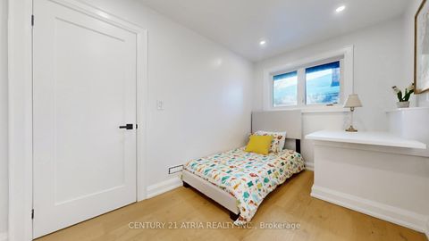 Photo 21 at 392 Bent Crescent, Crosby, Richmond Hill