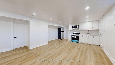 Photo 27 at 392 Bent Crescent, Crosby, Richmond Hill