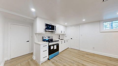 Photo 28 at 392 Bent Crescent, Crosby, Richmond Hill