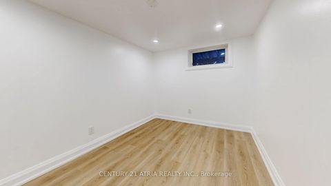 Photo 32 at 392 Bent Crescent, Crosby, Richmond Hill