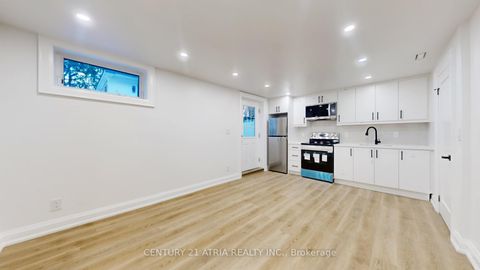 Photo 36 at 392 Bent Crescent, Crosby, Richmond Hill