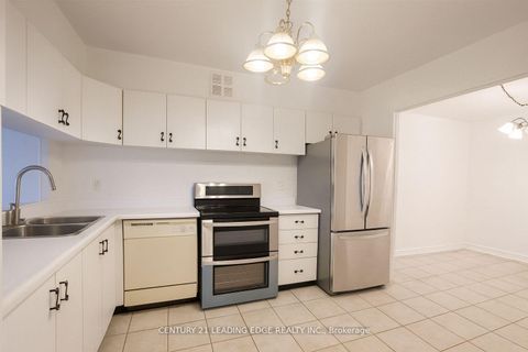 Photo 8 at 112 - 236 Albion Road, Old Rexdale, Toronto