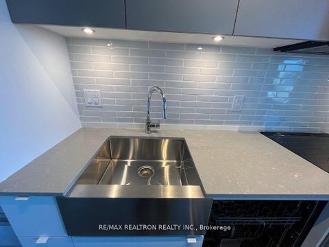 Photo 14 at 619 - 270 Dufferin Street, South Parkdale, Toronto