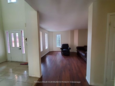 Photo 2 at 156 Loon Avenue, Painswick South, Barrie