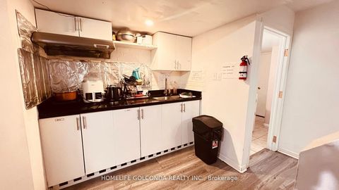 Photo 7 at 22 Troyer Avenue, York University Heights, Toronto