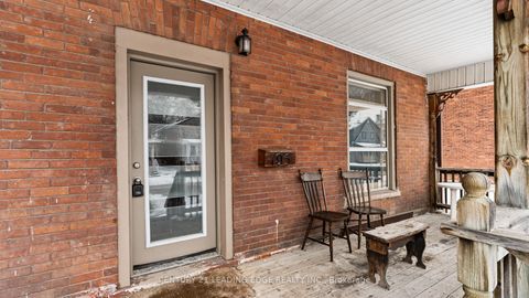 Photo 3 at 195 Albert Street, Central, Oshawa