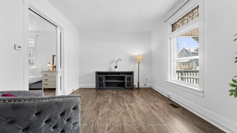 Photo 5 at 195 Albert Street, Central, Oshawa