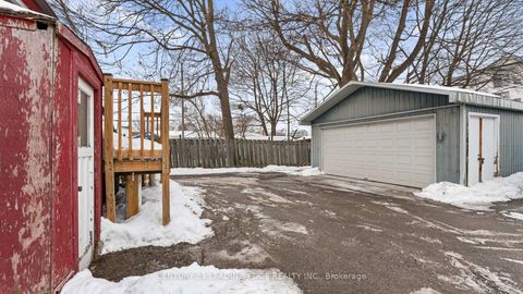 Photo 42 at 195 Albert Street, Central, Oshawa