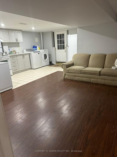 Photo 13 at 18 Roseglor Crescent, Bendale, Toronto