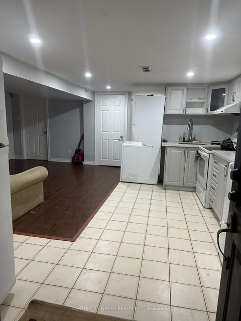 Photo 14 at 18 Roseglor Crescent, Bendale, Toronto