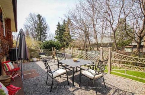 Photo 18 at 18 Roseglor Crescent, Bendale, Toronto