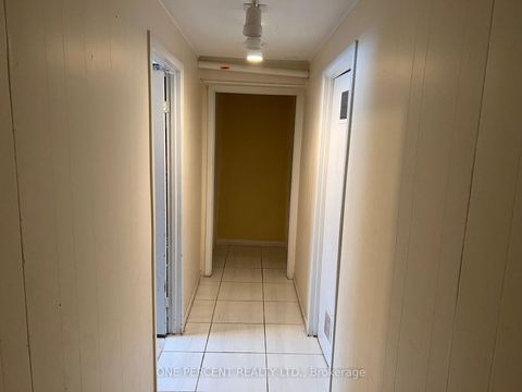 Photo 10 at 80 Fallingdale Crescent, York University Heights, Toronto