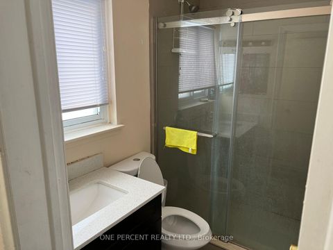 Photo 11 at 80 Fallingdale Crescent, York University Heights, Toronto