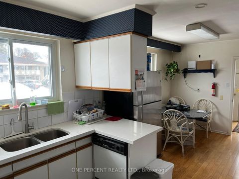 Photo 14 at 80 Fallingdale Crescent, York University Heights, Toronto