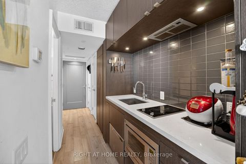Photo 15 at 2512 - 155 Yorkville Avenue, Annex, Toronto