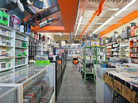 Photo 4 at 4 - 1601 Birchmount Road, Dorset Park, Toronto