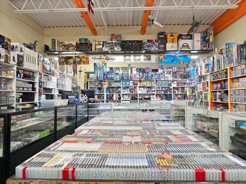 Photo 11 at 4 - 1601 Birchmount Road, Dorset Park, Toronto