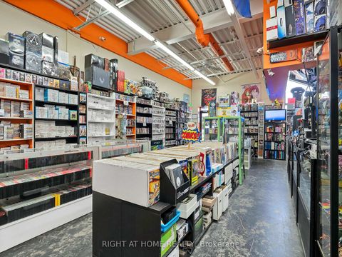 Photo 12 at 4 - 1601 Birchmount Road, Dorset Park, Toronto