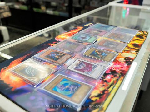 Photo 18 at 4 - 1601 Birchmount Road, Dorset Park, Toronto