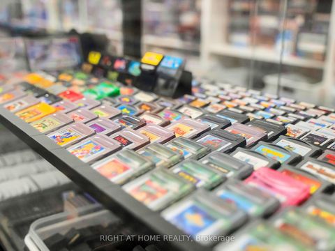 Photo 25 at 4 - 1601 Birchmount Road, Dorset Park, Toronto