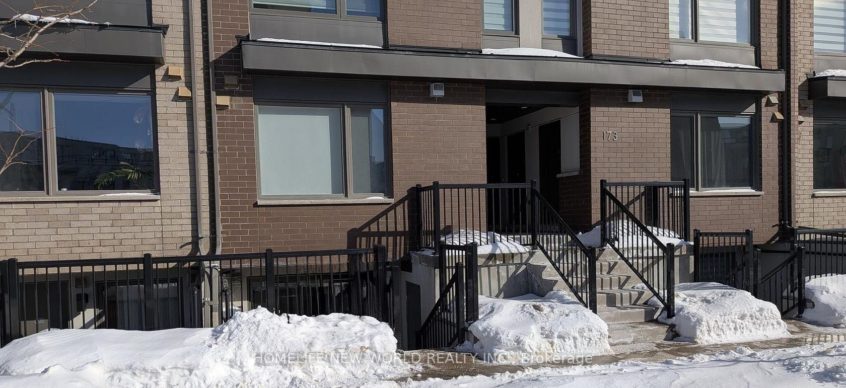 1 - 173 William Duncan Road, CFB, Toronto by Loree Meneguzzi Real Estate 1 - 173 William Duncan Road, CFB, Toronto