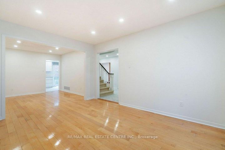 Photo 26 at 796 Buckingham Court, Everett (Creditview), Adjala-Tosorontio