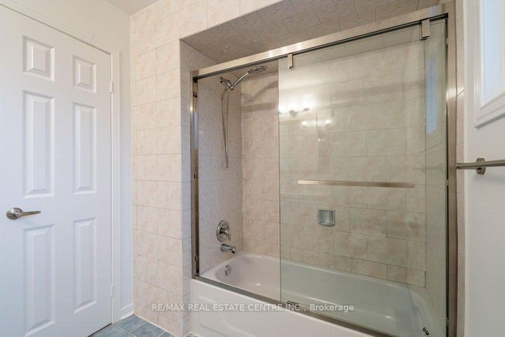 Photo 30 at 796 Buckingham Court, Everett (Creditview), Adjala-Tosorontio