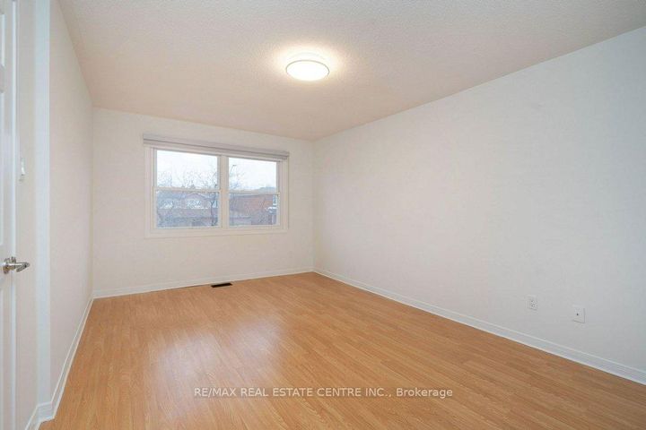 Photo 33 at 796 Buckingham Court, Everett (Creditview), Adjala-Tosorontio